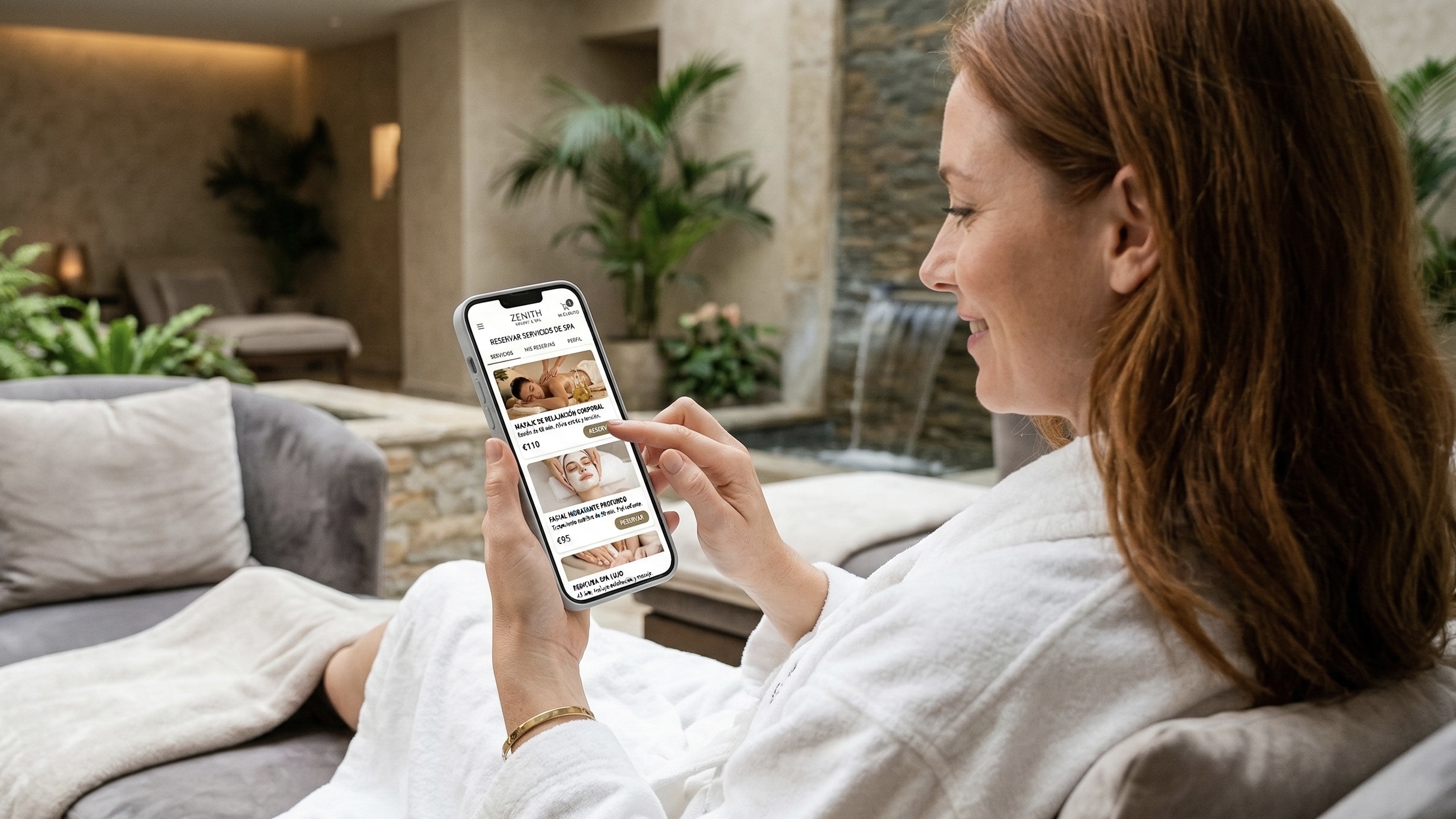 Huésped reservando servicios de spa desde su móvil